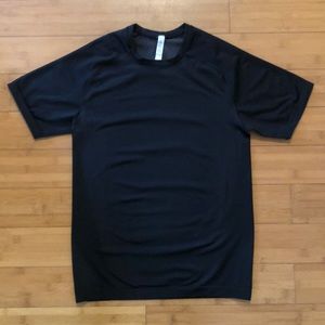 Lululemon T-shirt